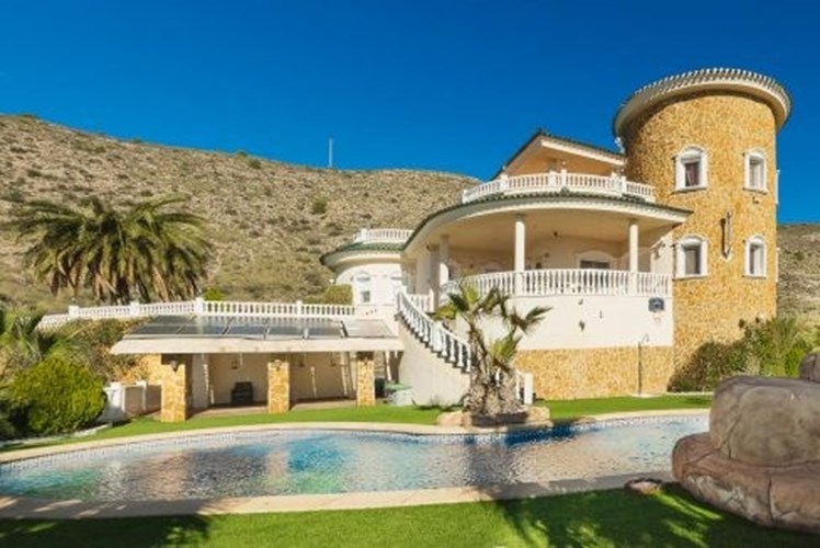 Villa te koop in Alicante (Alacant)