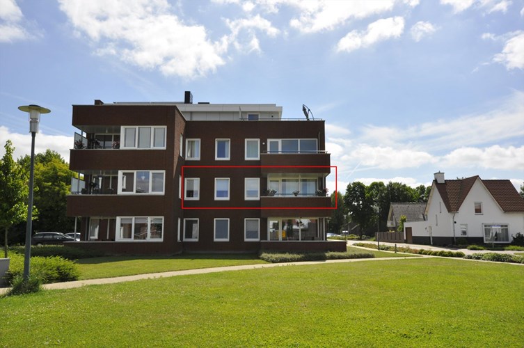 Appartement met ruim balkon, parkeerplaats en eigen berging gelegen op de 1e verdieping in nieuwbouwwijk Reppelveld. 