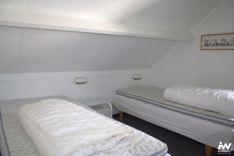 Ruime vakantiewoning met 4 slaapkamers in Sunparks De Haan. 