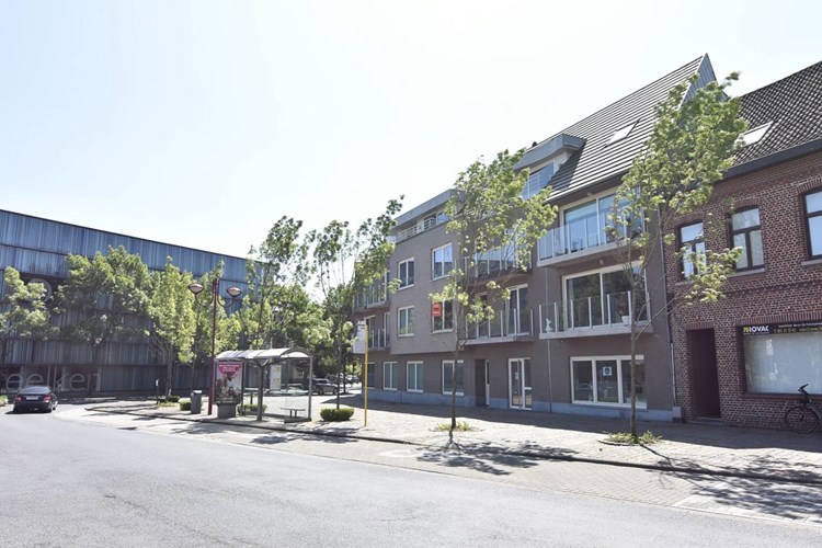 Lichtrijk 1-slpk appartement aan Kerkplein 