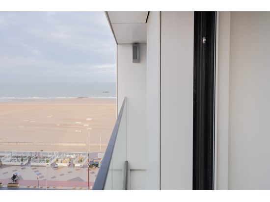 Appartement enti&#232;rement r&#233;nov&#233; avec vue sur la mer. 