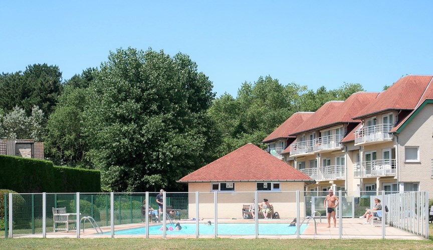 Mooi gelegen vakantieappartement met zwembad  op domein Green Garden 