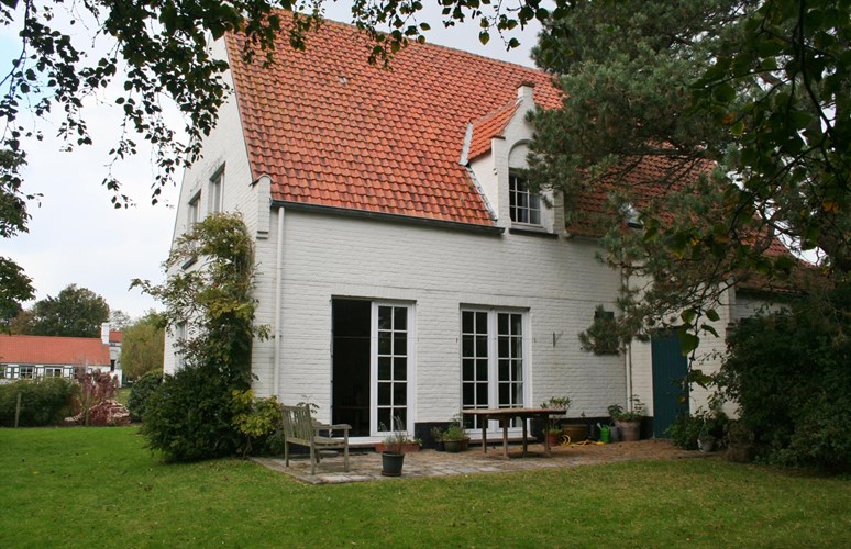 Charmante und ruhig gelegene Villa in einem residentiellen Viertel von De Haan. 