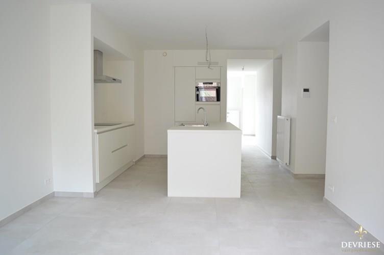 Luxe appartement met 2 slpk in het nieuwbouwproject Dheulebeek, centrum Heule 