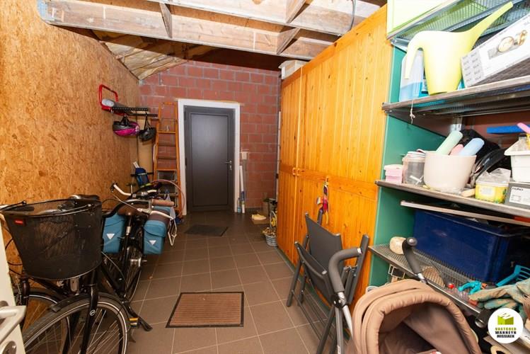 Ruime en perfect instapklare woning met 4 (mogelijks 5 slpk), tuin en garage in centrum Beernem 