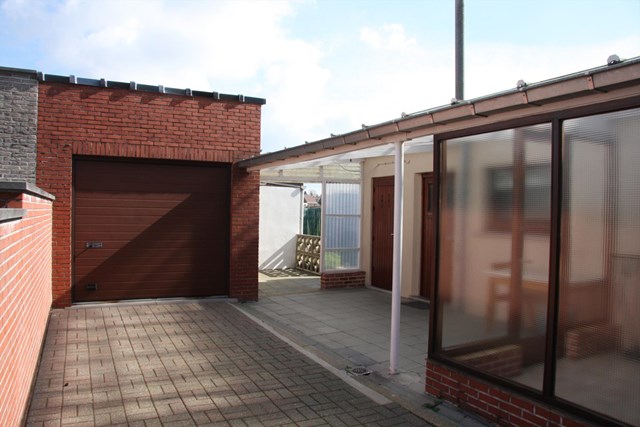 Garage + terras + veranda