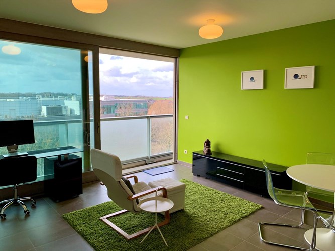 VERKOCHT :-)  Appartement (2013) met priv&#233;staanplaats en ruim terras. 