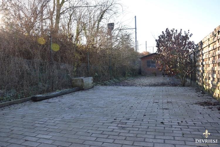 HOB met tuin en vlotte bereikbaarheid te koop in Kortrijk 