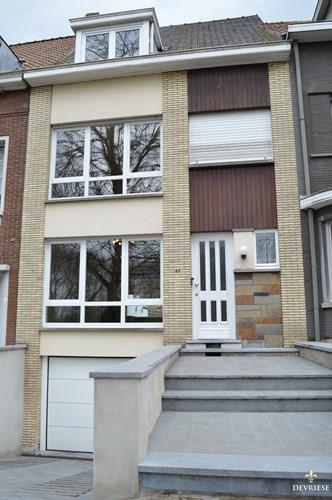 Instapklare woning met 3 slaapkamers op top locatie in Kortrijk 