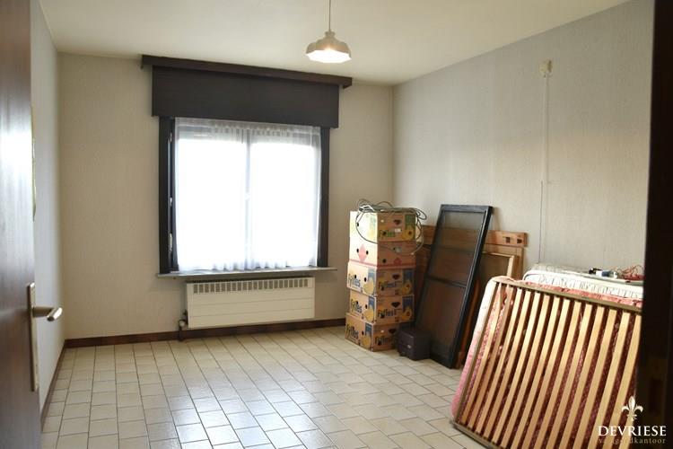 Bungalow te koop in Kuurne met 3 slaapkamers, garage op een perceel van 3936 m&#178; 