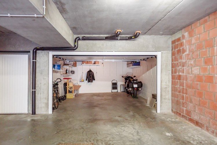 Dubbele garagebox centraal gelegen te Bredene! 