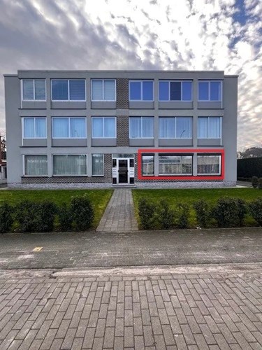 Gelijkvloers appartement met 2 slpks, tuin en garage te Sint-Niklaas 