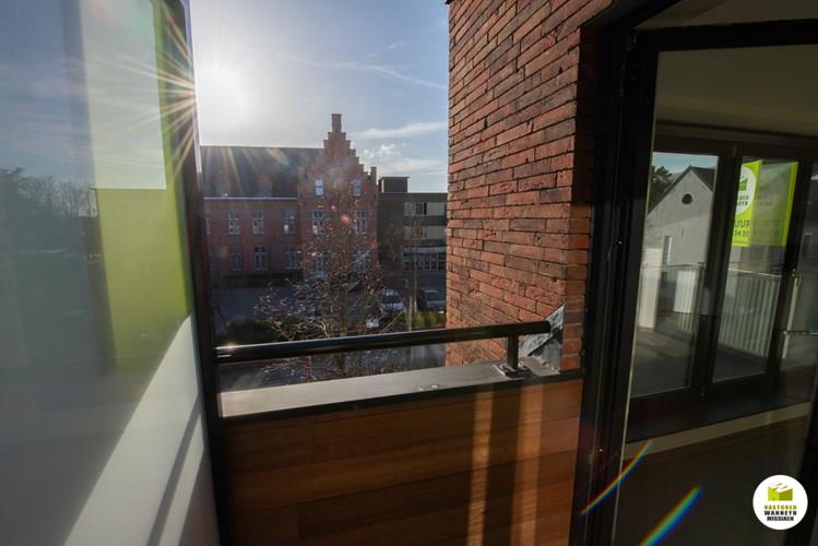 Prachtig nieuwbouw duplex appartement met 2 slaapkamers en terras in het centrum van Aalter 