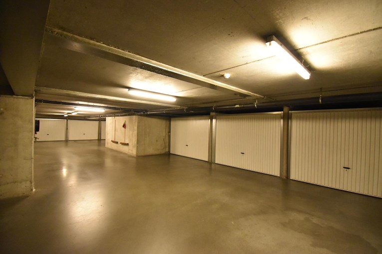Afgesloten garage gelegen centrum Maldegem 