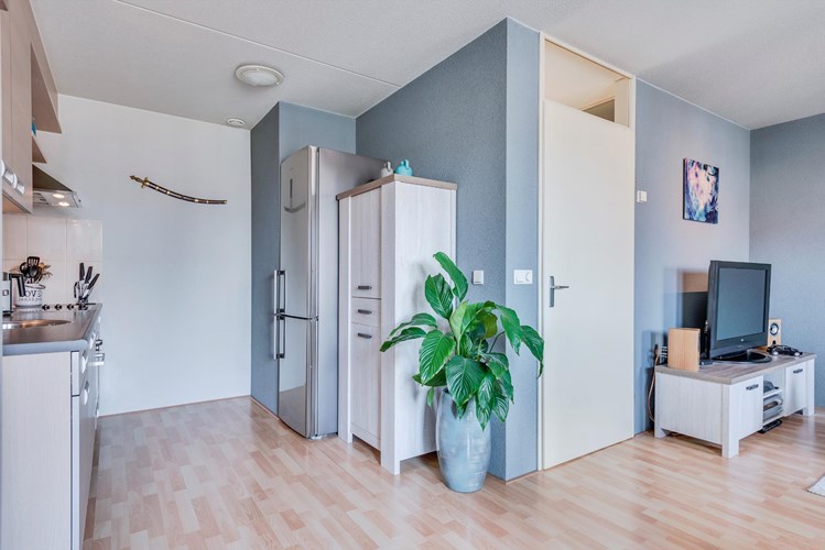 Instapklaar 3-kamer-appartement gelegen in de kern van Heythuysen 