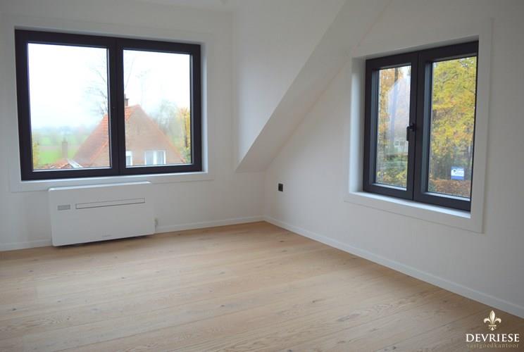 Duplex appartement met 2 slaapkamers in Kortrijk 
