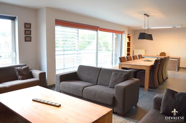 Luxe appartement met 2 slaapkamers in het hartje van Kortrijk 