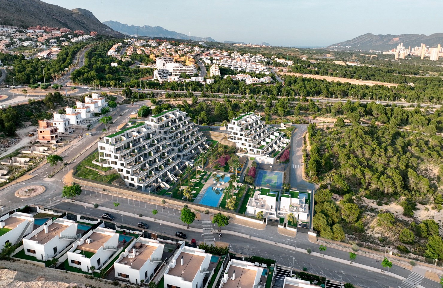 Grote villa in traditionele stijl met panoramisch uitzicht op zee op 10.000 m2 grond in Finestrat, Alicante, Costa Blanca