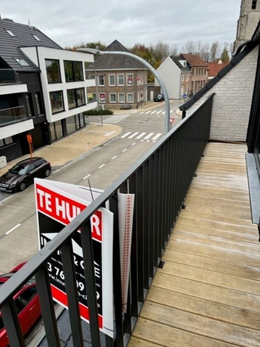 Luxueus nieuwbouw app met 2 slpks, bur, 2 terrassen, autostplts-kelder-fietsenberging. 