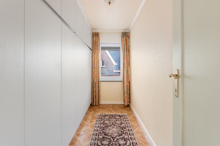 Authentieke bel-&#233;tagewoning met 3 slaapkamers en garage in centrum Roeselare 