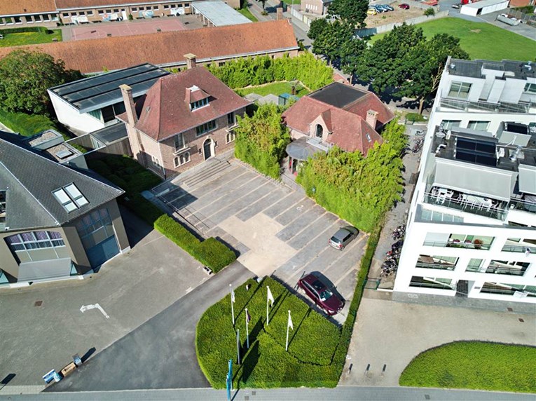 Gebouwencomplex ( 2 karaktervolle villa’s) - Waregem 