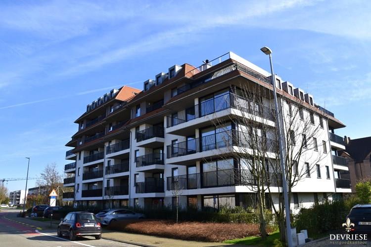 Penthouse (BJ 2018) met 2 slaapkamers en groot terras te koop in Harelbeke 