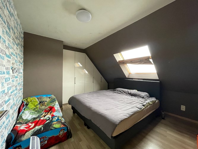 Instapklaar duplex-appartement met 2 slaapkamers, terras en ruime garage te Ichtegem 