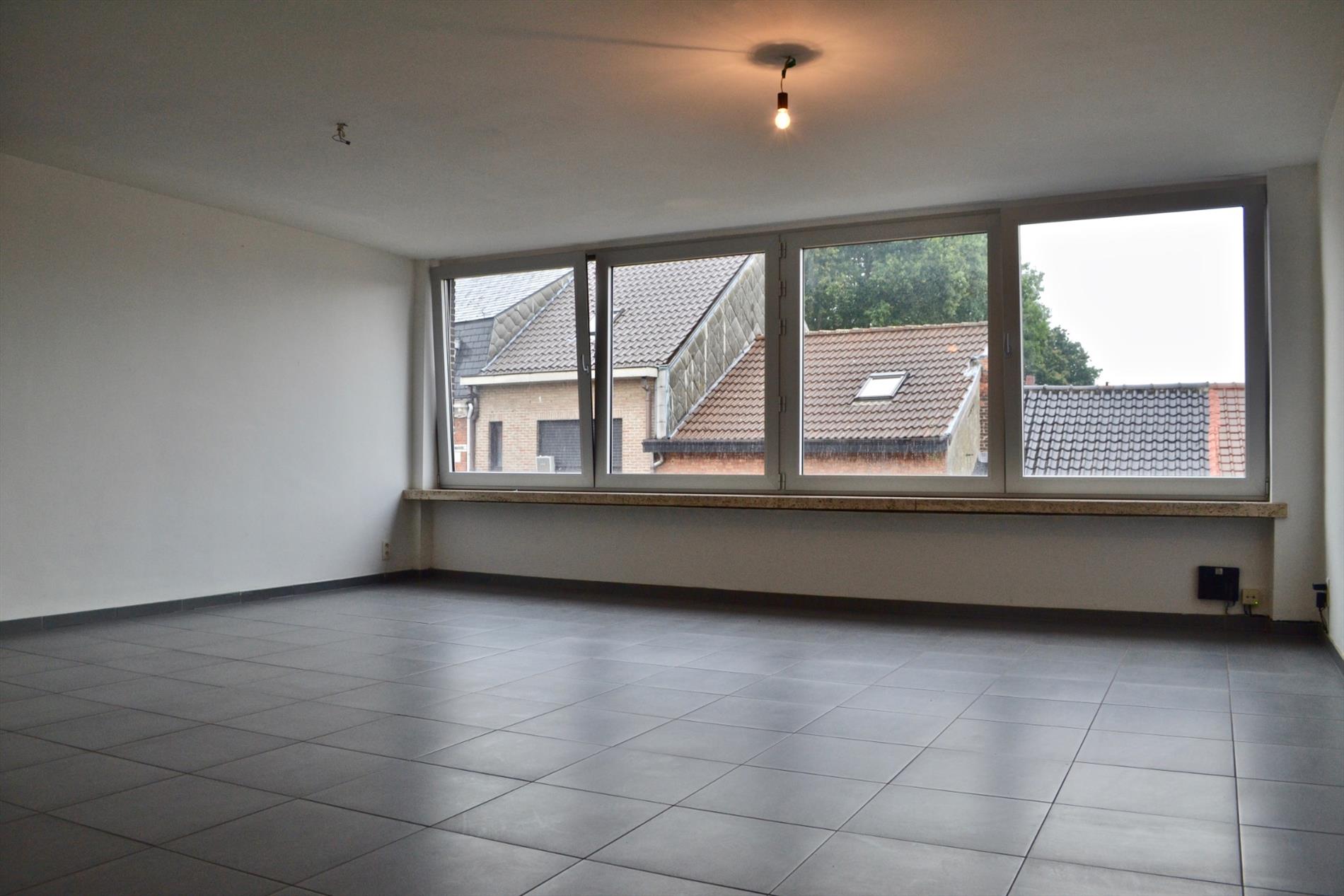 Instapklaar appartement in centrum Temse