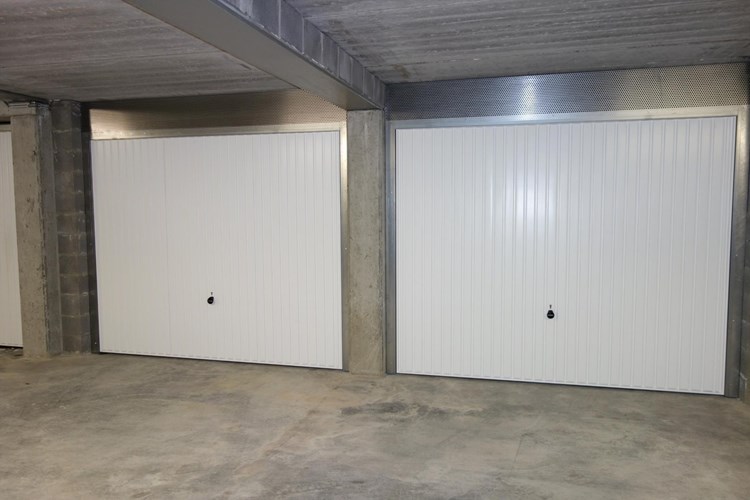 Individuele garagebox te huur in handelscentrum 