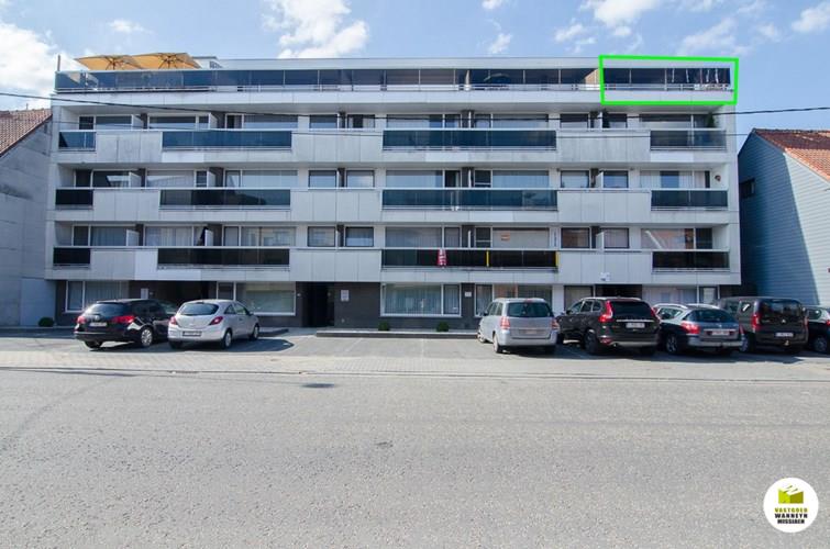 1 slpk appartement op 1,6km van station van Roeselare met 2 terrassen 