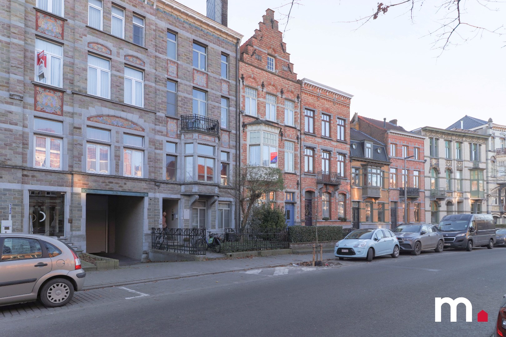 Herenwoning met 4 slaapkamers op wandelafstand van het centrum van Kortrijk