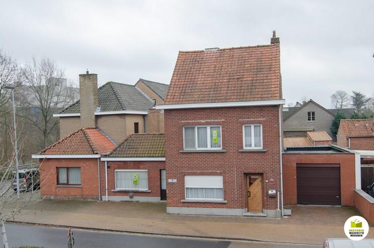Woning met 3 slaapkamers en garage te koop in Beernem 