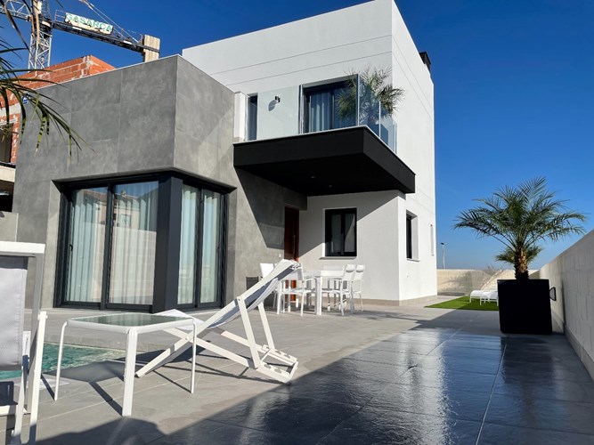 Nieuwbouwproject - Villa&#39;s met priv&#233;-zwembad in Los Balcones, Torrevieja, Costa Blanca 