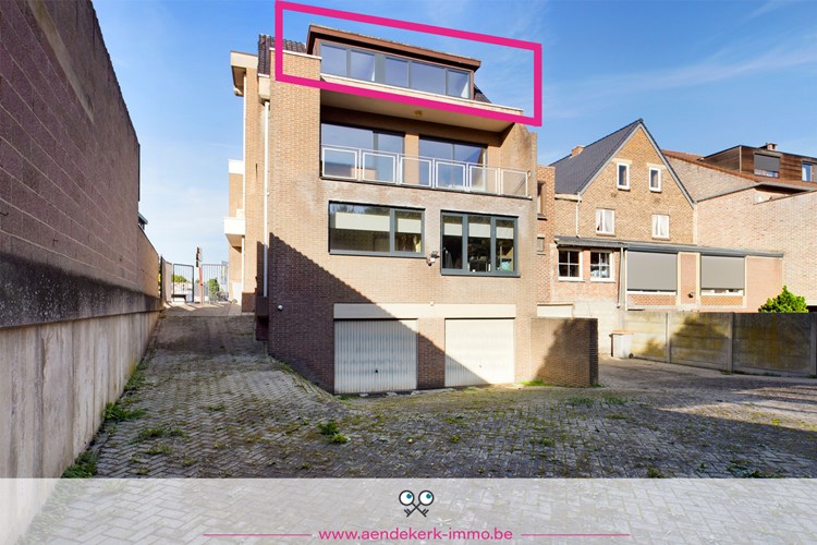Gerenoveerd appartement met 2 slaapkamers in Ophoven 
