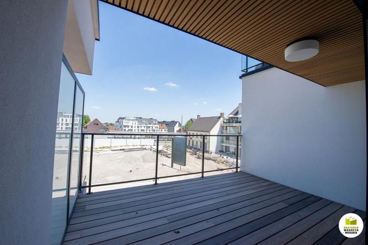 Energiezuinig 2-slpk appartement met terras met zicht op het Stationsplein 