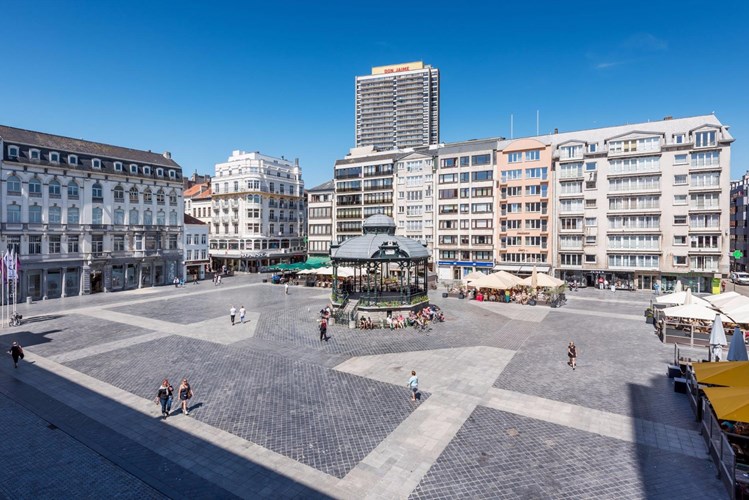 Klassevol en instapklaar appartement uitmuntend gelegen in het historisch stadscentrum van Oostende! 