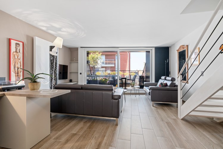 Recent (bouwjaar: 2020) &amp; instapklaar duplex-appartement in hartje centrum Oostende! 