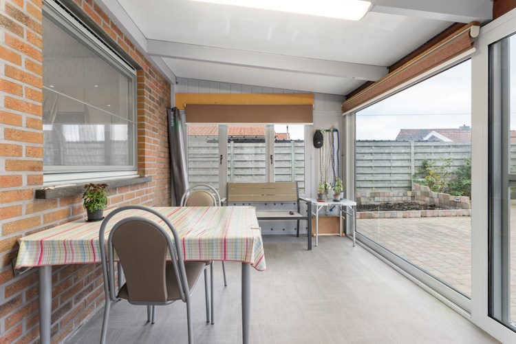 Instapklare gelijkvloerse villa te koop in hartje Vosseslag - De Haan! 