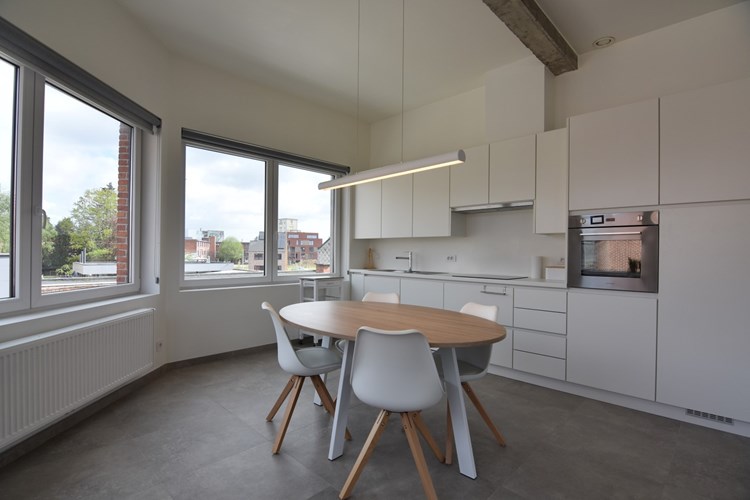 Prachtig hoekappartement met industri&#235;le look 