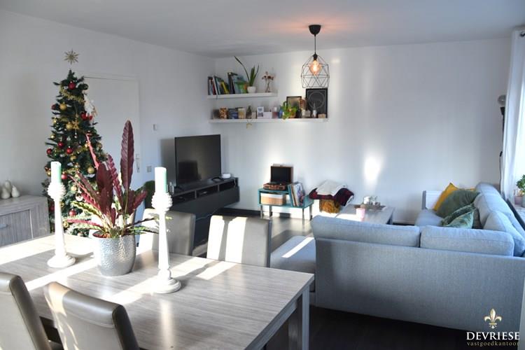 Investeringspand van 2 appartementen, 2 garages en tuin Te koop in Kortrijk 