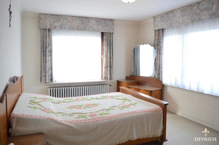 Ruime alleenstaande gezinswoning met 4 slaapkamers te Kuurne 