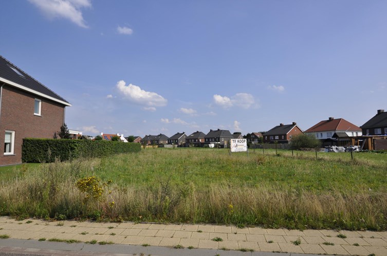 Ruime kavel aan de rand van het bouwplan Reppelveld (Schans).  Perceeloppervlakte	: 763 m2 