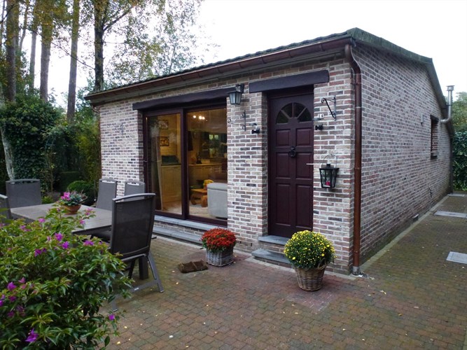 Goed onderhouden bungalow in woonwijk Rommersheide 