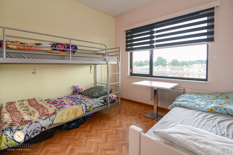 Appartement met 2 slaapkamers en dubbel terras te Genk centrum 