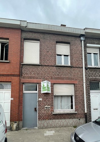 Rijwoning met twee slaapkamers te centrum Roeselare 