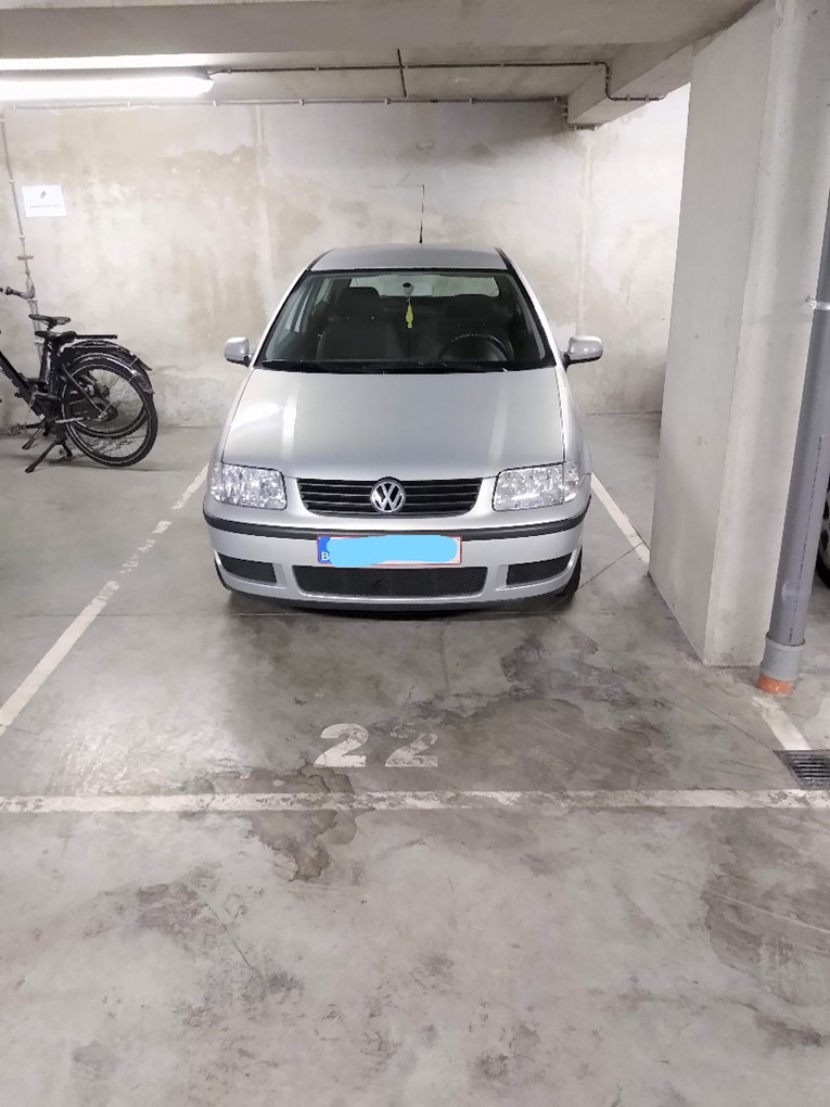 Te koop - Parkeerplaats - Brussel