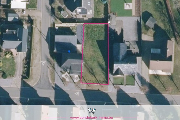 Perceel bouwgrond voor een halfvrijstaande woning in Neeroeteren 