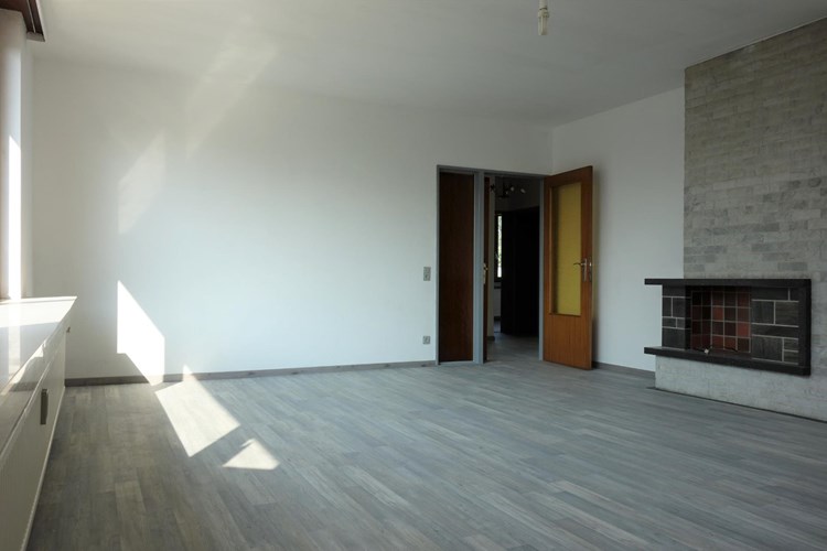 Recent vernieuwd 2 slpk-appartement te Wilrijk 