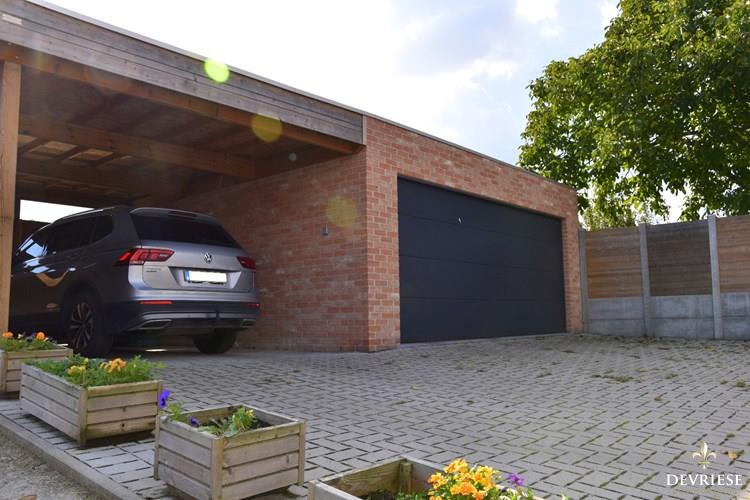 Instapklare HOB te koop in Gullegem met 3 slaapkamers, dubbele garage en grote tuin. 