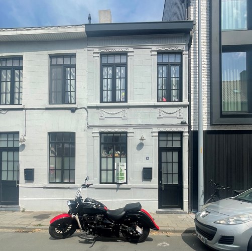 Volledig gerenoveerde woning in het centrum van Roeselare, vrij op 1/12/2022 